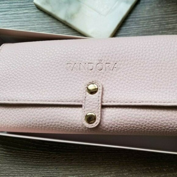 NEW AUTHENTIC PANDORA LIMITED EDITION PINK LEATHER JEWELRY TRAVEL CASE/ROLL - Picture 6 of 6